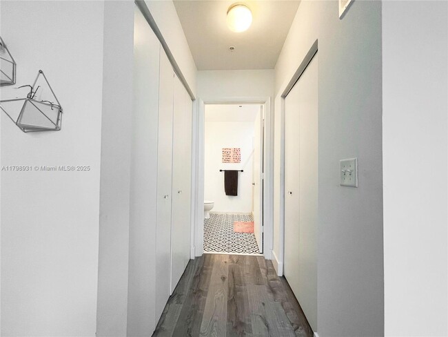 Building Photo - 2275 Biscayne Blvd Blvd