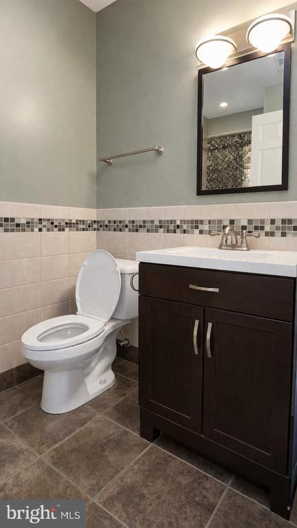 Building Photo - 20521 Neerwinder St