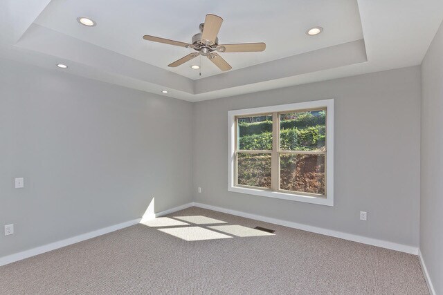 Building Photo - Newer Construction Close to Downtown Asheville