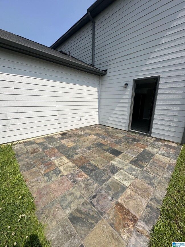 Building Photo - 114 Stone Hill Cir