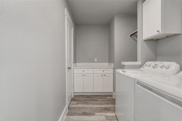 Building Photo - 401-403-403 W Elm St