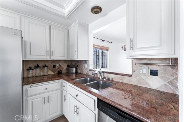 Building Photo - 2170 S Euclid St