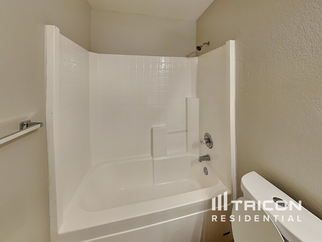 Building Photo - 1114 Alicia Ln