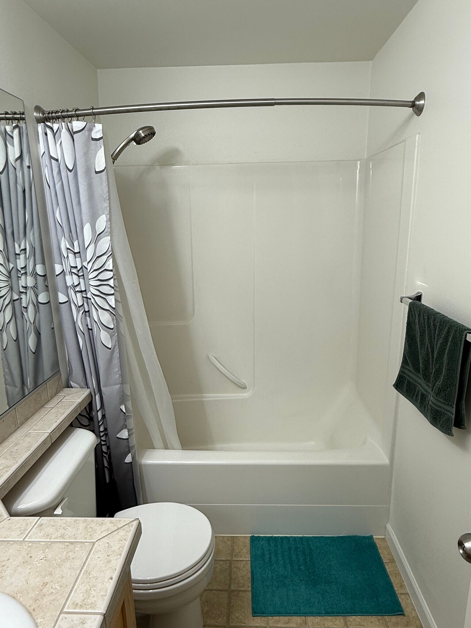 Building Photo - 10743 SW Canterbury Ln