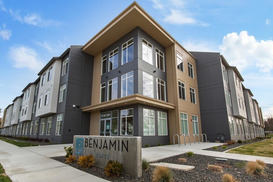 Primary Photo - The Benjamin Lofts