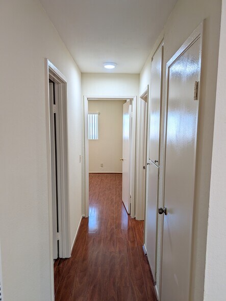 Building Photo - 6552 Westpark Pl