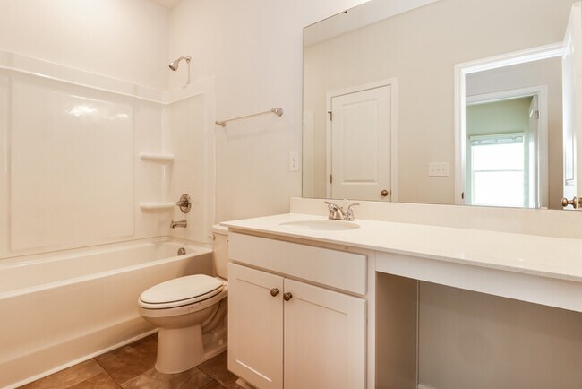 Building Photo - 363 Augustine Dr