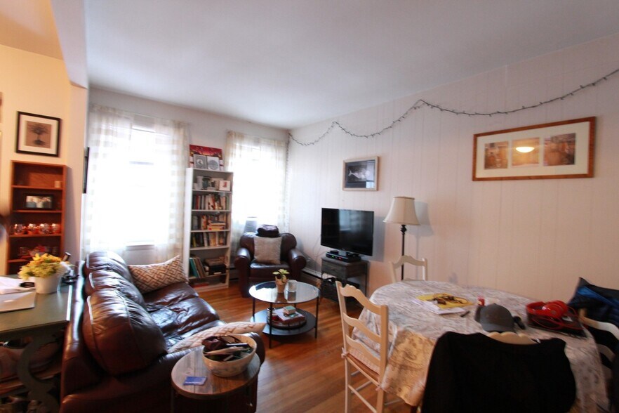 Building Photo - 199 Winthrop Rd