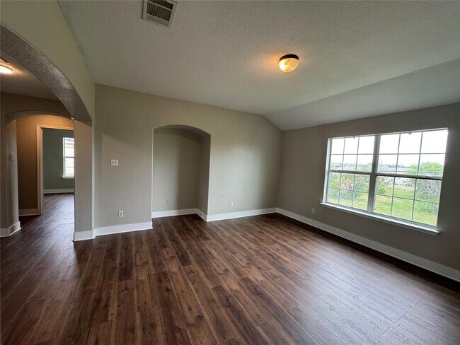 Building Photo - 1800 Rachel Ln