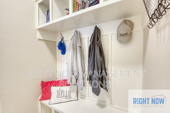 Building Photo - 4113 W Gray Fox St