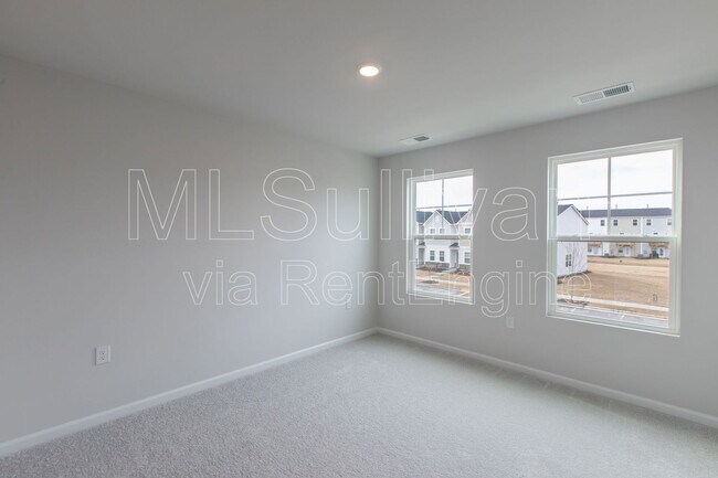 Building Photo - 5355 Arkose Dr