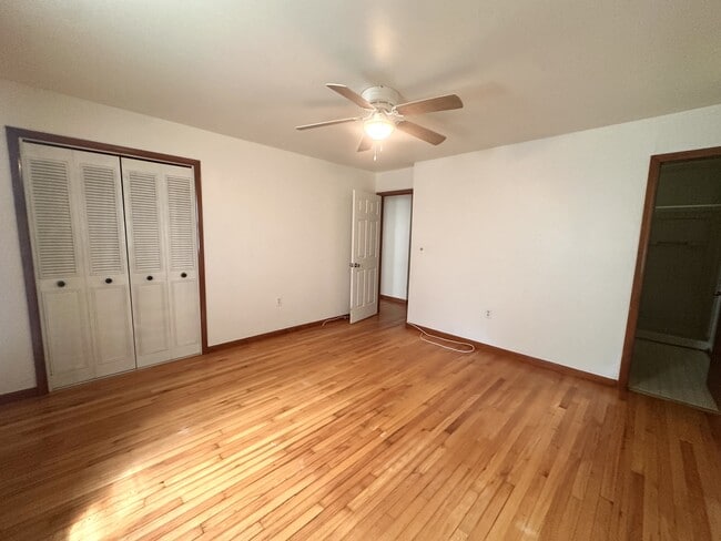 Building Photo - 337 County Line Dr