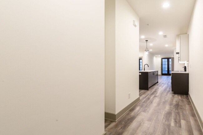 Building Photo - Modern Living Meets Walkable City Charm in...