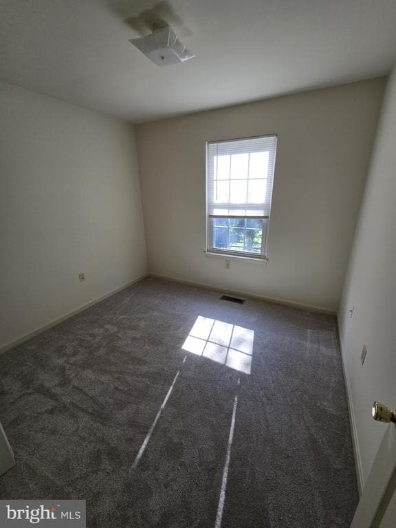 Building Photo - 129 La Grange Ave