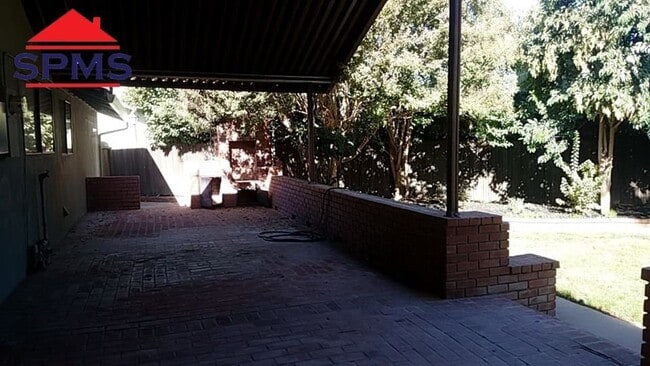 Building Photo - 907 Stern Cir