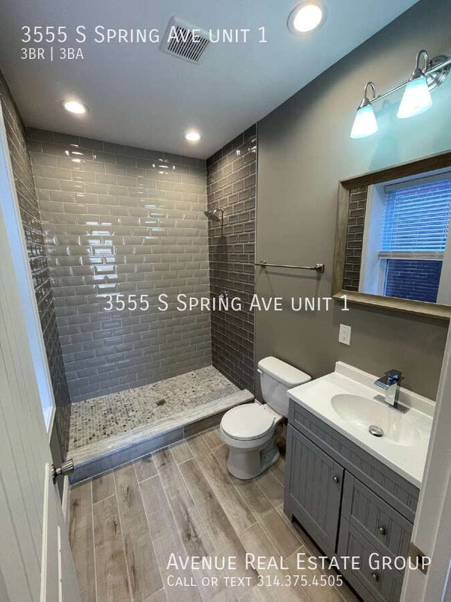 Building Photo - 3555 S Spring Ave