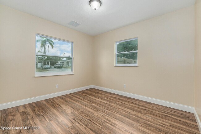 Building Photo - 110 Chapel Ln
