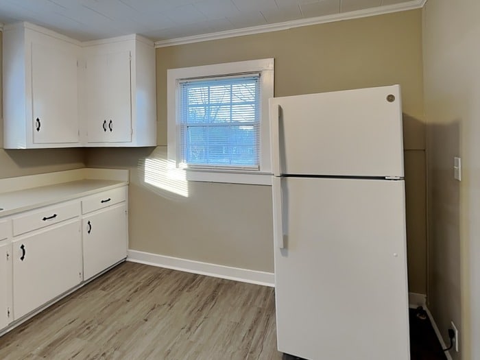 Building Photo - 113 Kingsway Dr