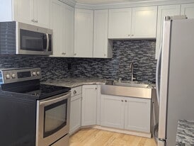 Building Photo - 556 W 800 N