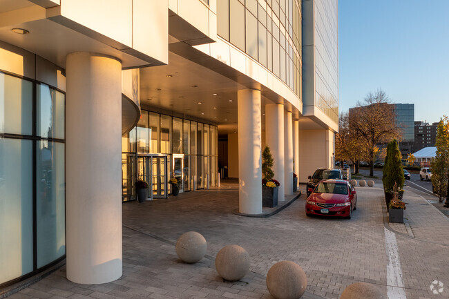 Building Photo - Park Tower Stamford