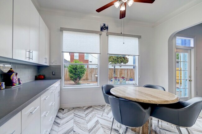 Building Photo - 4402 Holt St