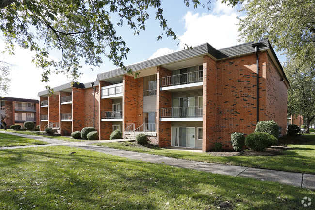 Primary Photo - McLaughlin Apartments