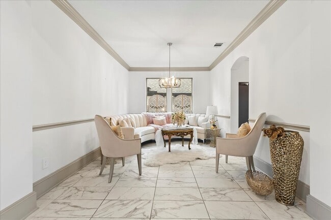 Building Photo - 712 Fall Rock Branch Dr