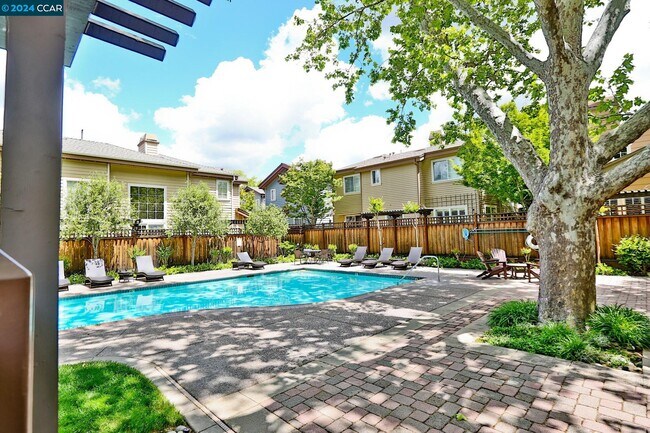 Building Photo - 1079 River Rock Lane
