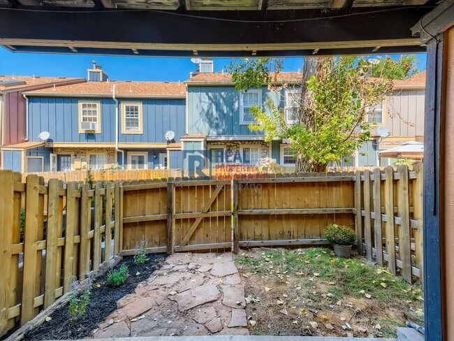 Building Photo - 2785 E Nichols Cir