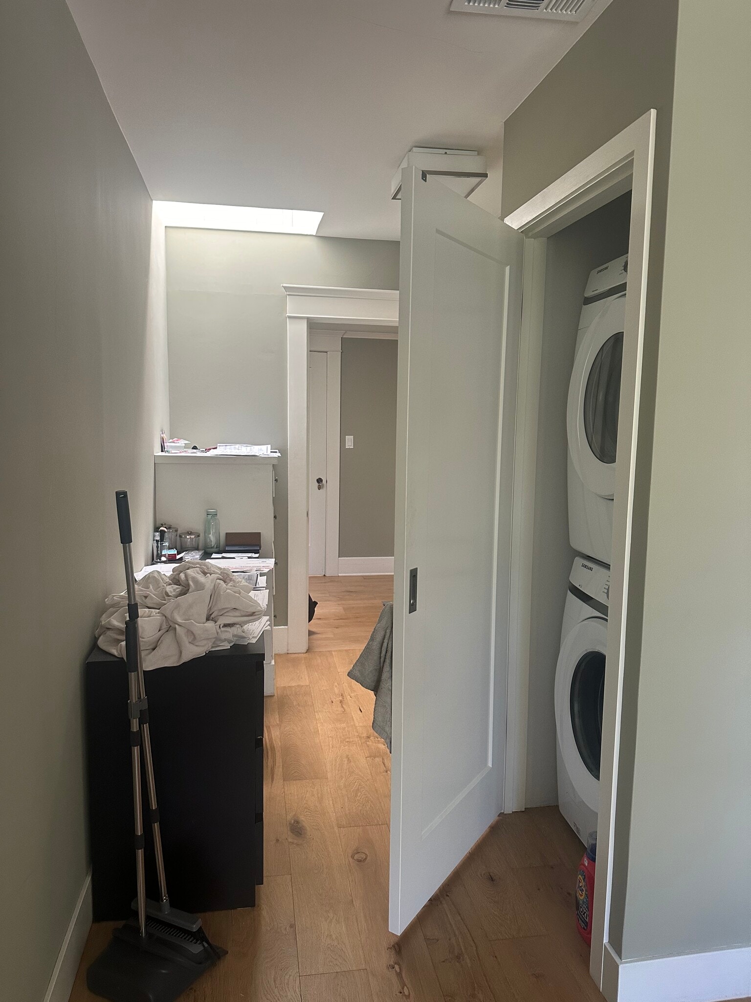 Like new washer dryer - 1015 Manzanita St
