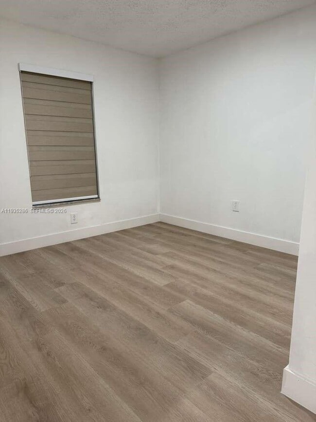 Building Photo - 19415 NW 33rd Ct