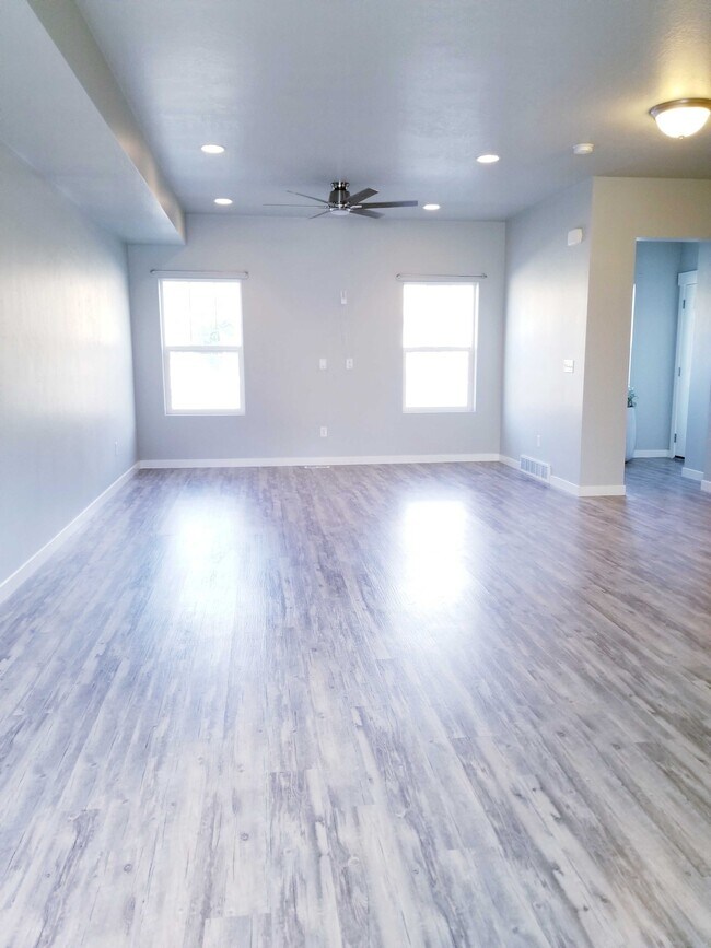 Building Photo - 4987 N Marble Fox Way