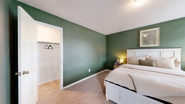 Building Photo - 963 Harper Ln