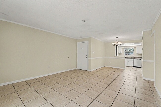 Building Photo - 3135 Shady Dell Ln