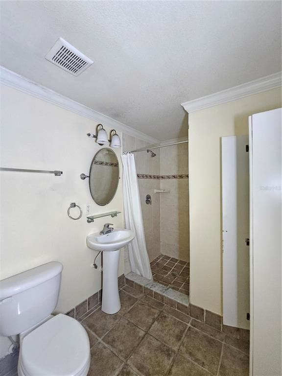 Building Photo - 1355 Drew St