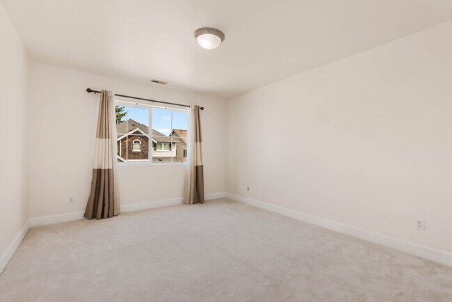 Building Photo - 3 Bedroom Home with Open Layout, Large Garage & Primary Suite