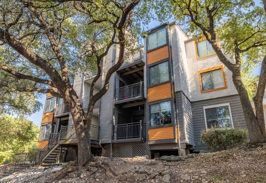 Building Photo - 8527 N Capital of Texas Hwy
