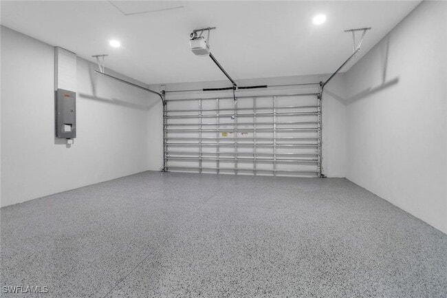 Building Photo - 3803 1st St SW