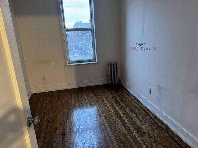 Building Photo - 43-22 58th St