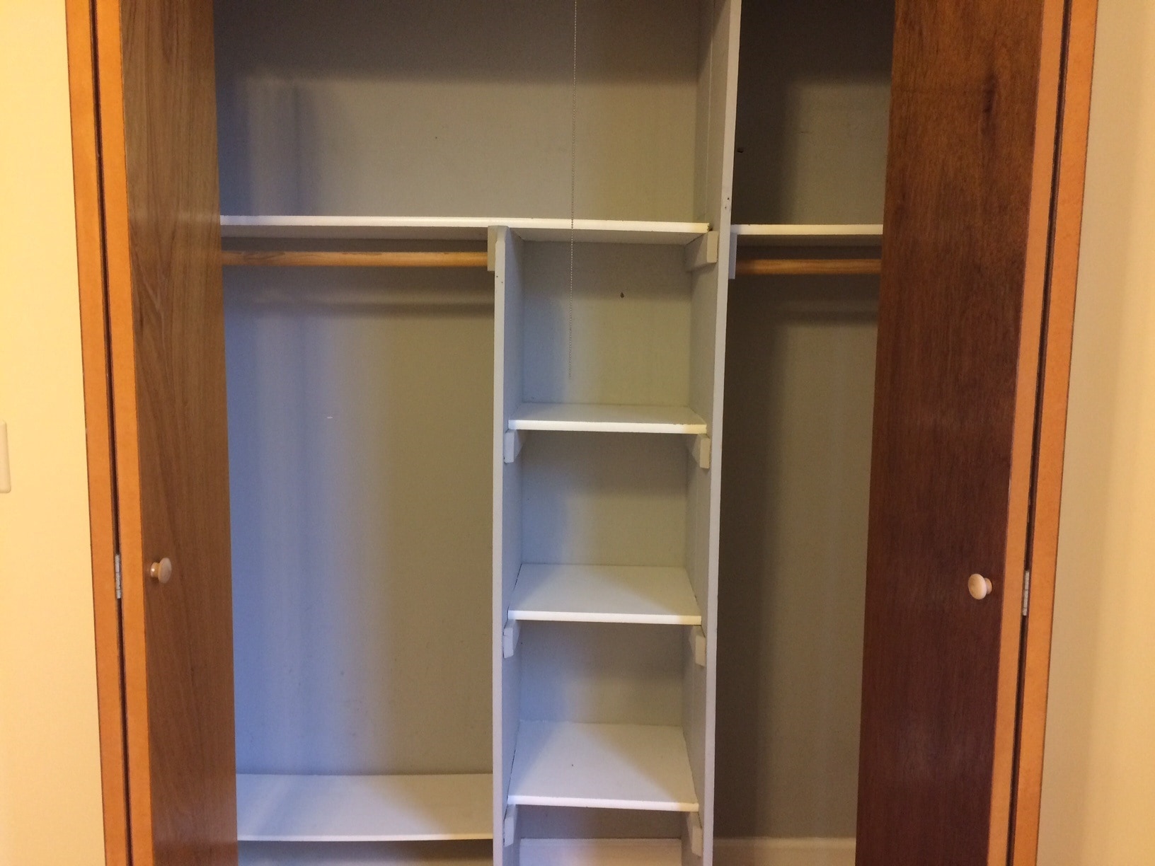 2nd Bed Closet - 1952 W George St