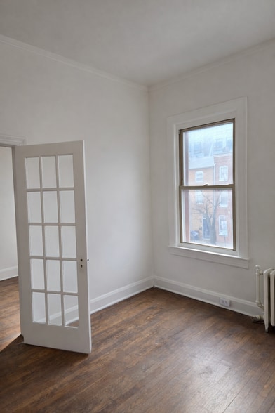 Building Photo - 1900 Aliceanna St