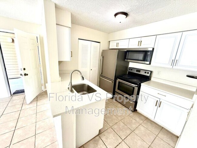 Building Photo - 1073 S Hiawassee Rd