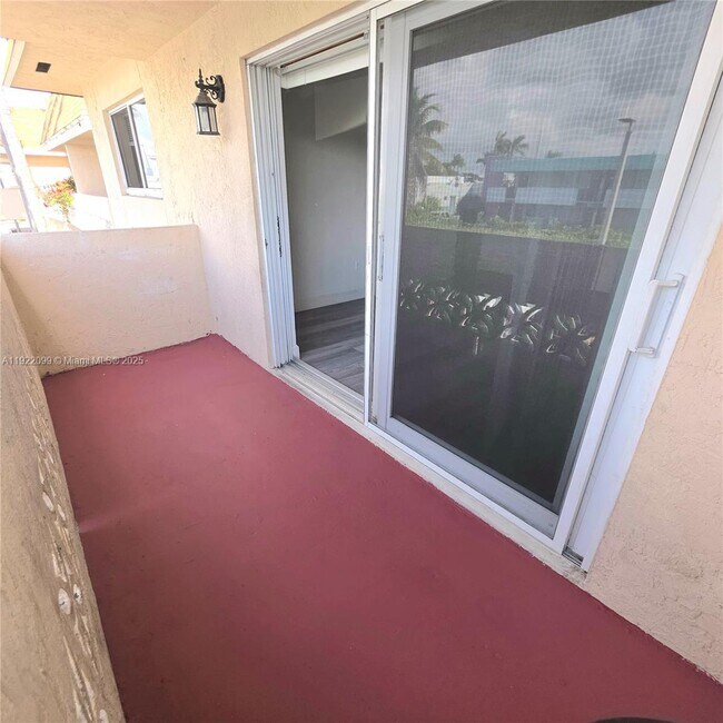 Building Photo - 14500 SW 88th Ave