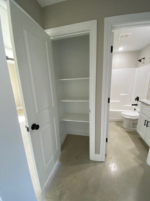 Building Photo - 422 Gia St