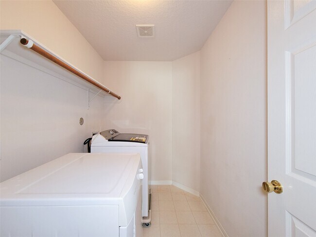 Building Photo - 19330 Harvest Stream Way