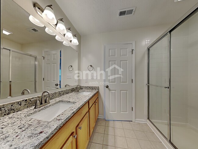 Building Photo - 16757 Yeoman Way