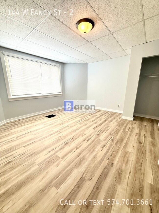 Building Photo - 144 W Fancy St