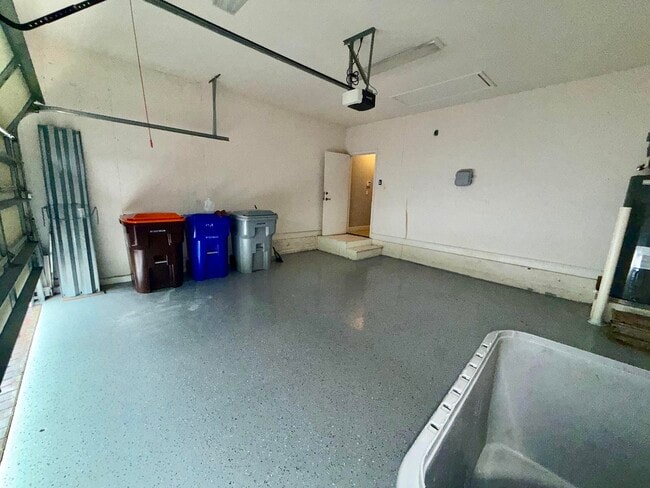 Building Photo - 1203 Scarlet Oak Cir