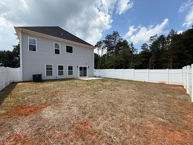 Building Photo - 739 Petree Rd