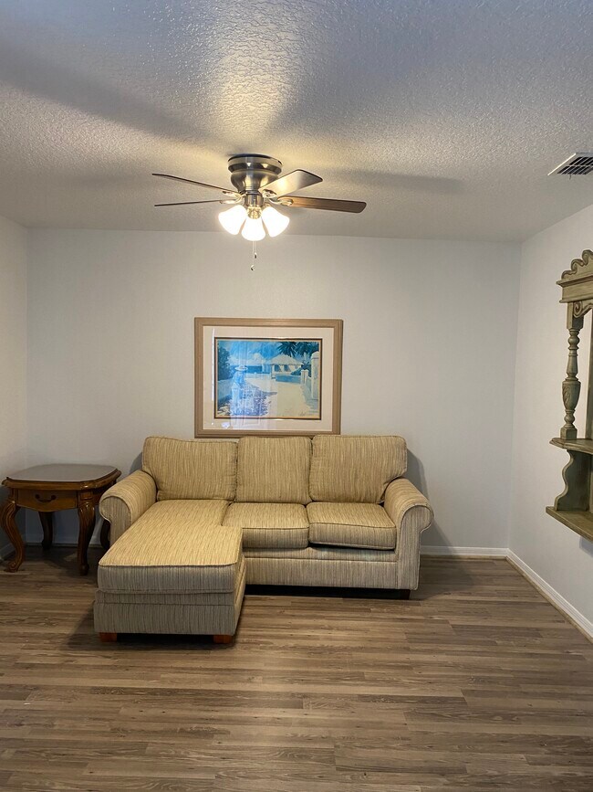 Building Photo - 111 Cabrillo Dr